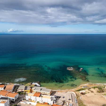 In With Sea Views Apartment *